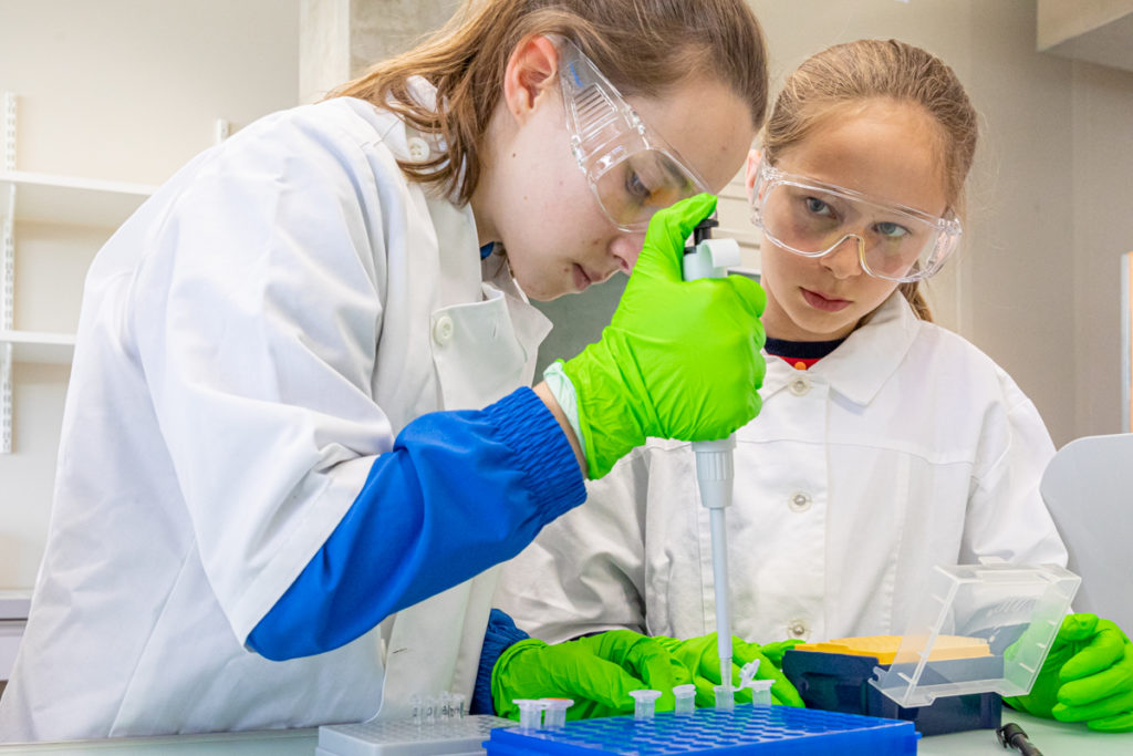 Les Mystères De L'unil 2019